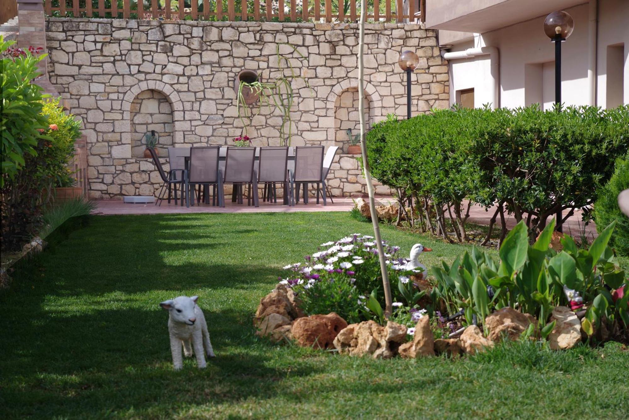 Villa Leondis Melidhónion Екстериор снимка