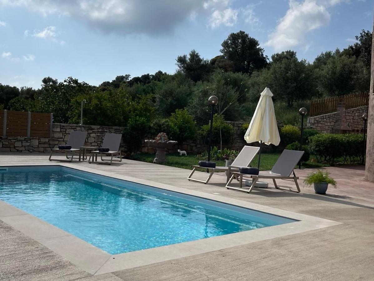 Villa Leondis Melidhónion Екстериор снимка